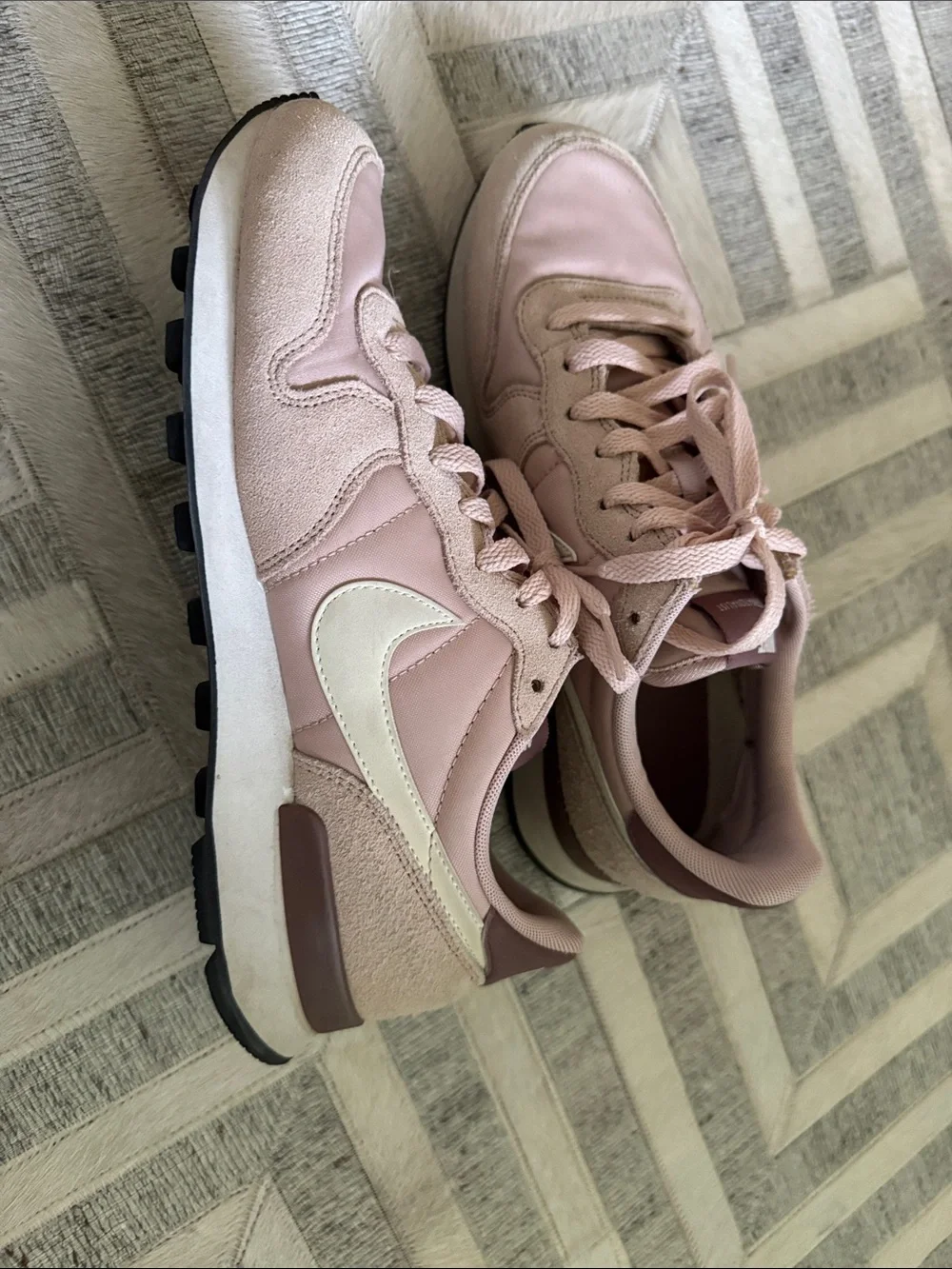 Nike Women's Light Pink Low-Top Sneakers
